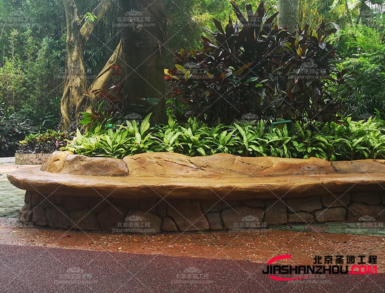 仿木桌椅.jpg 仿木桌椅