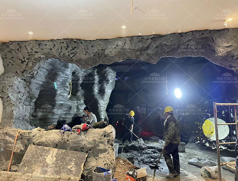 城市探洞.jpg 城市探洞.jpg