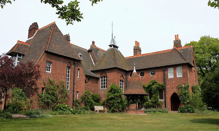 工艺美术运动-威廉·莫里斯的红房子