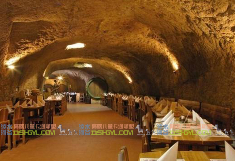 洞穴主题酒店.jpg